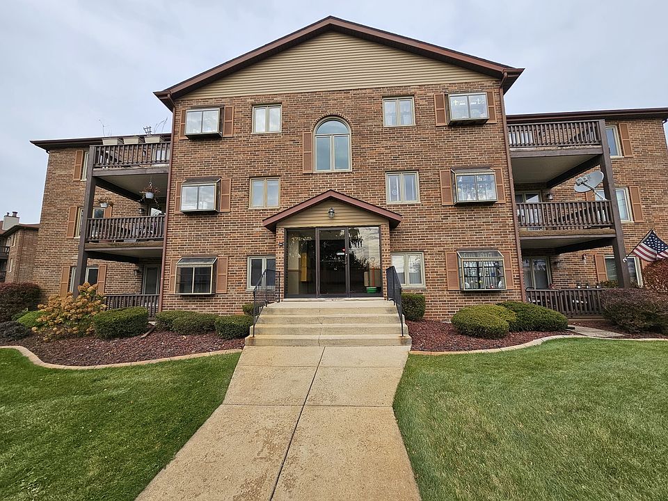 1st image of 17236 Ridgeland Ave #411