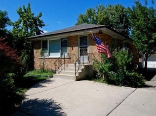 202 W Burlington St, Riverside, IL 60546