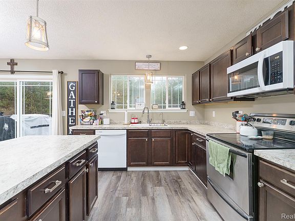 5th image of 7047 Bennington Greens Dr