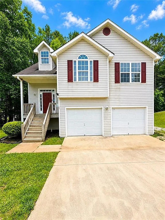 4 bed, 3.0 bath, 1396 sqft, $1,650 — Photo 1