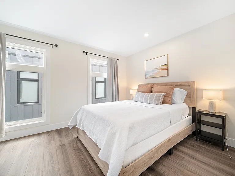 208 Gillis St #13 — Photo 2