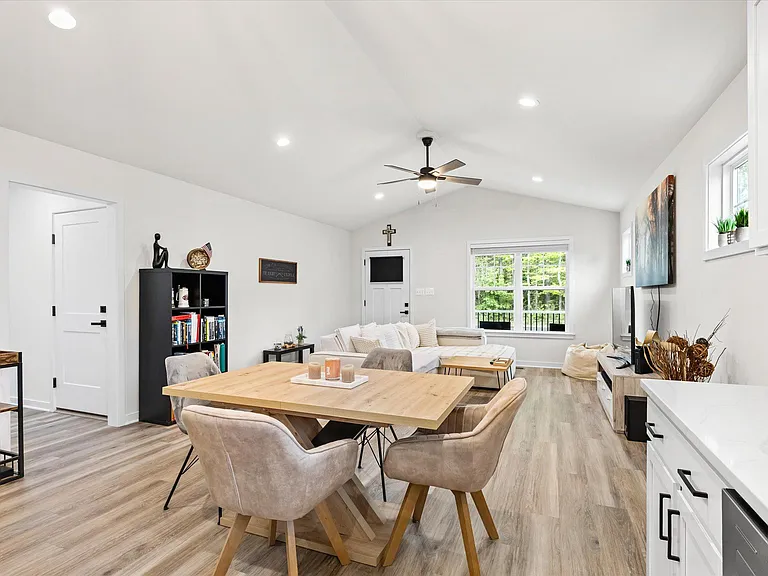 1274 Holly Vista Dr — Photo 19