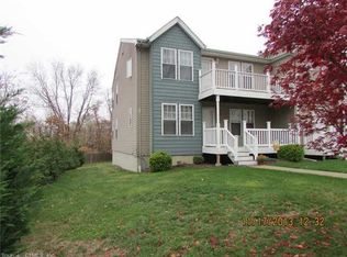 29 Miranda Ln, Stratford, CT 06615