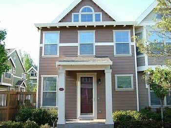 2nd image of 1427 SE Harney St