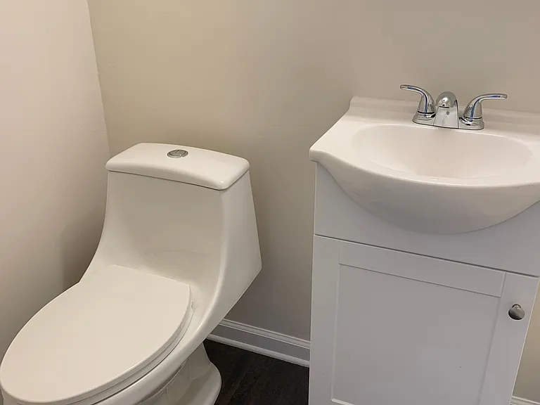 77 N 2nd St #3 — Photo 9