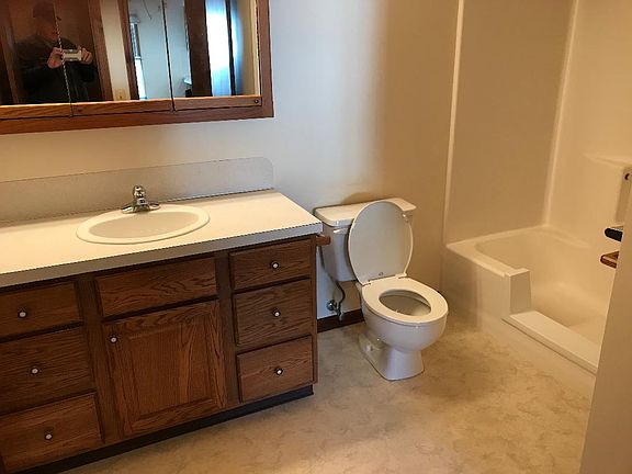 4th image of 2156 Remington Way NE