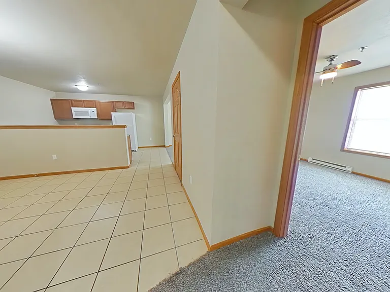 Eagle Point Apartments — Photo 7