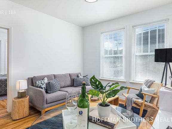 2nd image of 1450 Castro St APT 1