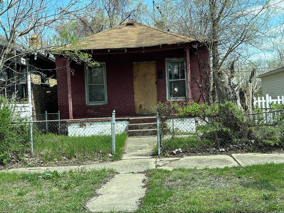 1st image of 2461 Delaware St