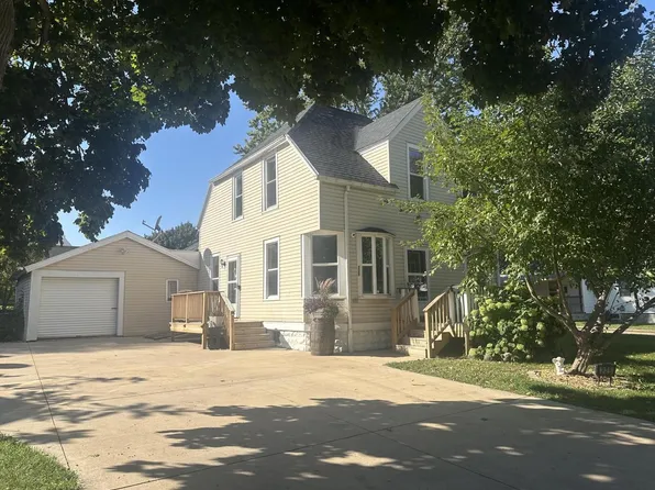 225 South Dickinson Street, Randolph, WI 53956