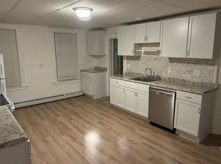 93 Arthur St APT 3W, Brockton, MA 02302
