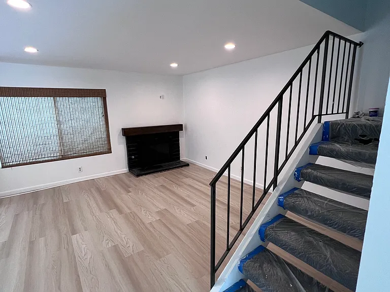 449 Cannon Green Dr #B — Photo 4