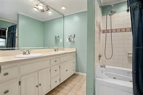 1820 Oak Ln — Photo 8