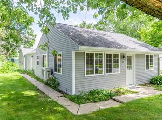 617 E Randolph St, Angola, IN 46703