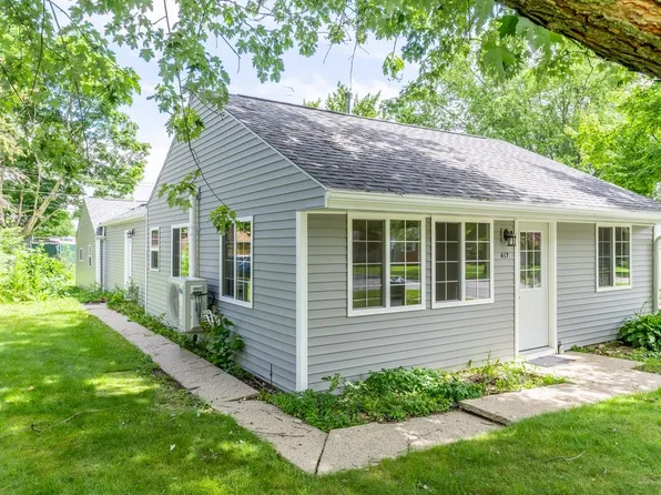 617 E Randolph St, Angola, IN 46703