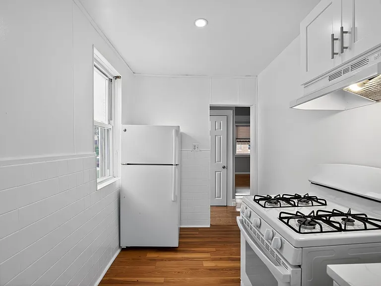 5446 Narcissus Ave — Photo 19