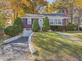 325 Hunyadi Ave, Fairfield, CT 06824