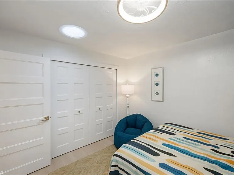 4525 Fluvia Ave — Photo 18