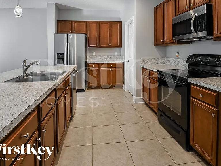 13710 Goodson Pl — Photo 7