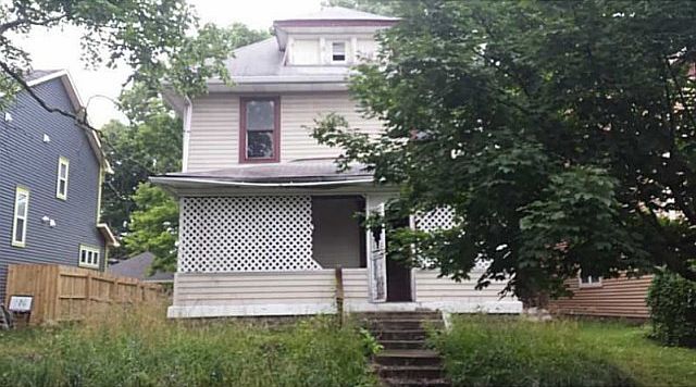 1st image of 3158 N Kenwood Ave