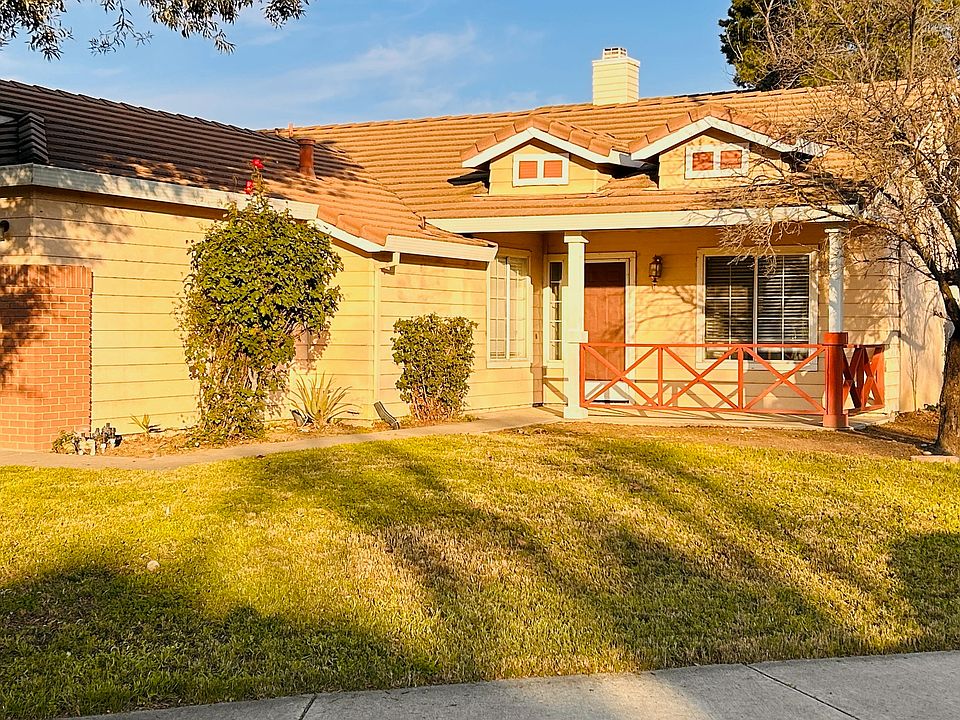 1st image of 3090 Garden Ln