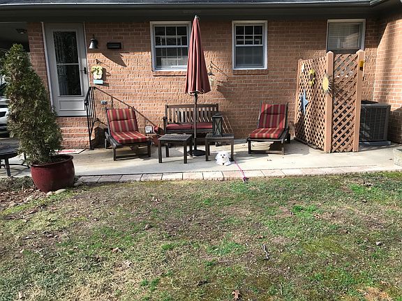 4th image of 1 Heritage Ct Unit 1A