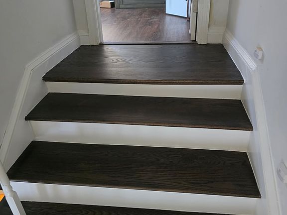 2nd image of 43 Whitfield St #3