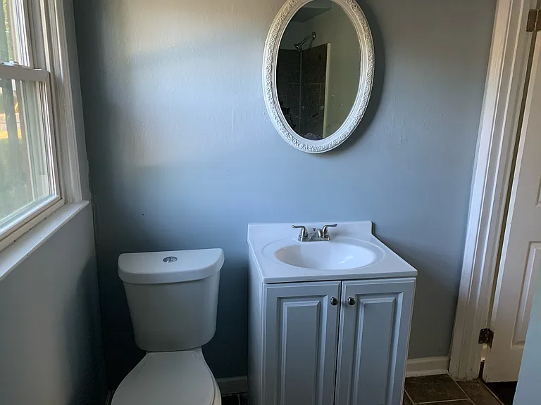 2107 Yarbrough Cir — Photo 9