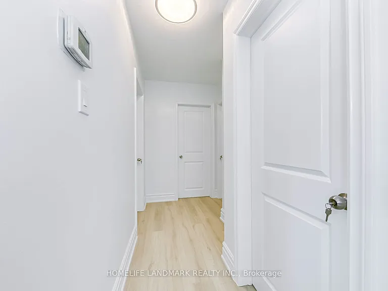 146 Manning Ave — Photo 14
