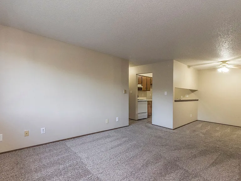 Perry Pointe Place — Photo 3