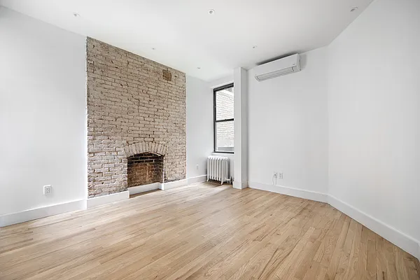 Rented by Compass | media 2