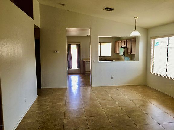 4th image of 1813 S 65th Ln