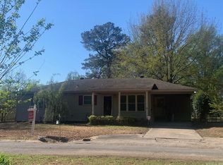 8 Azalea Ct, Stuttgart, AR 72160