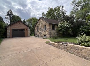 41 Braeger Dr, Fitchburg, WI 53713