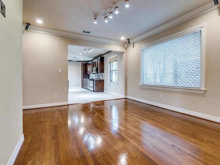 4449 Mockingbird Ln — Photo 9