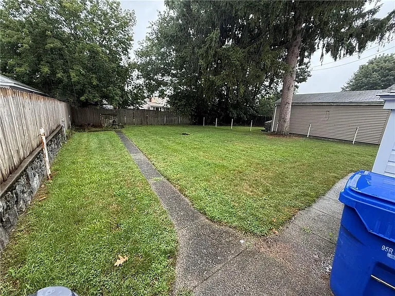 231 Orchard St — Photo 4