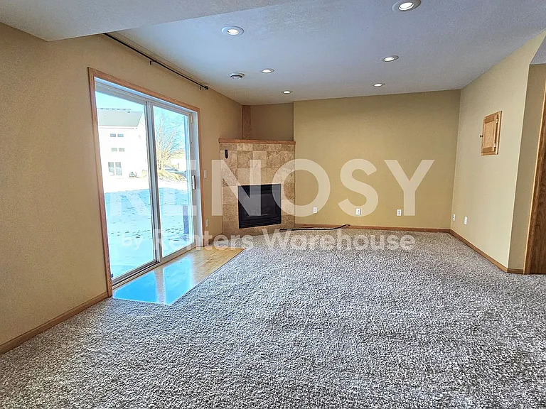 7648 Century Blvd — Photo 15