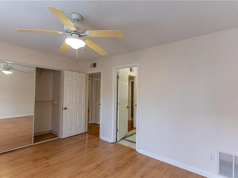 4266 Roswell Rd NE #K2 — Photo 5