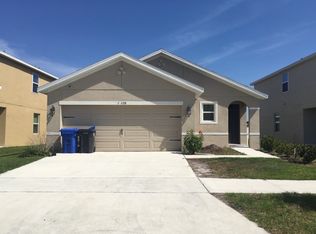 10128 Mangrove Well Rd, Ruskin, FL 33573