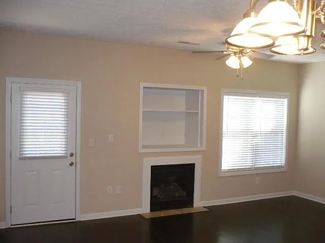 117 Creekwood Dr — Photo 12