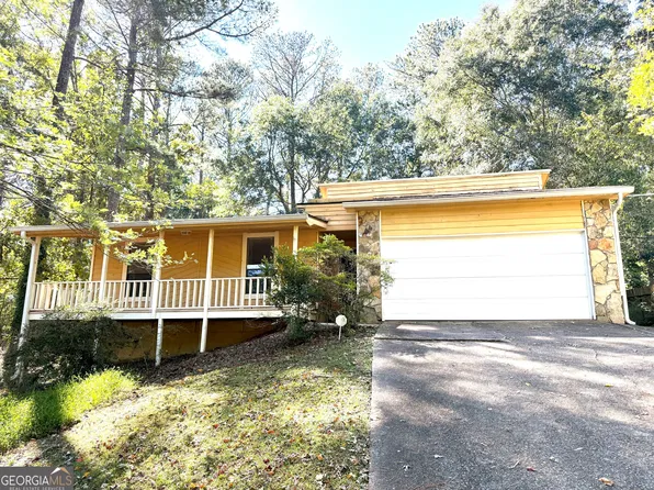4955 Wycliffe Dr, Stone Mountain, GA 30087