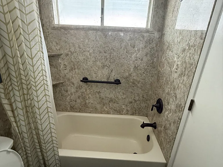 390 Magnolia Cir — Photo 14