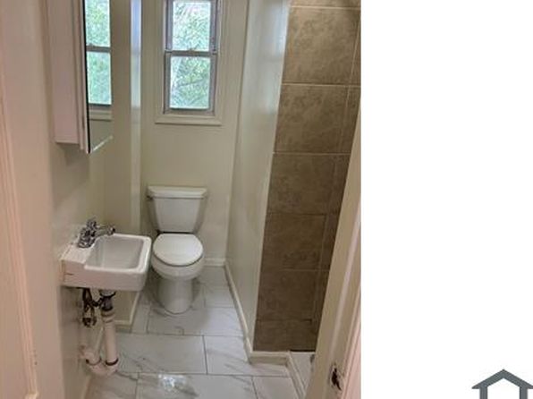116 N 1st St FLOOR 2