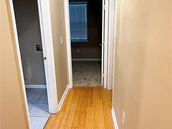 5th image of 4831 Oak Path