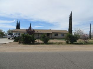 15407 Smoke Tree St, Hesperia, CA 92345
