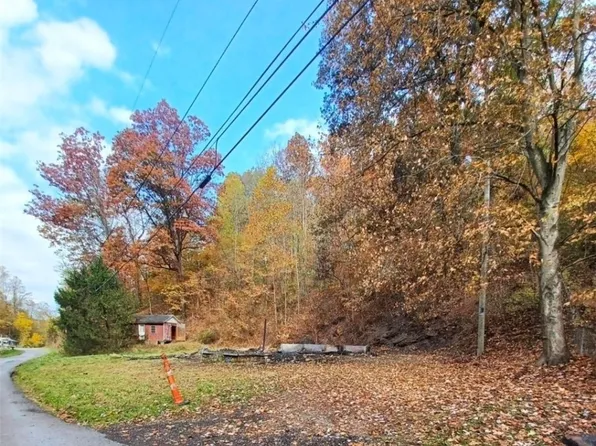 607 Tate Hollow Rd, Charleston, WV 25312