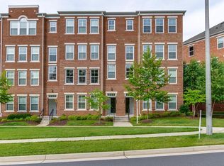3000 Rittenhouse Cir, Fairfax, VA 22031