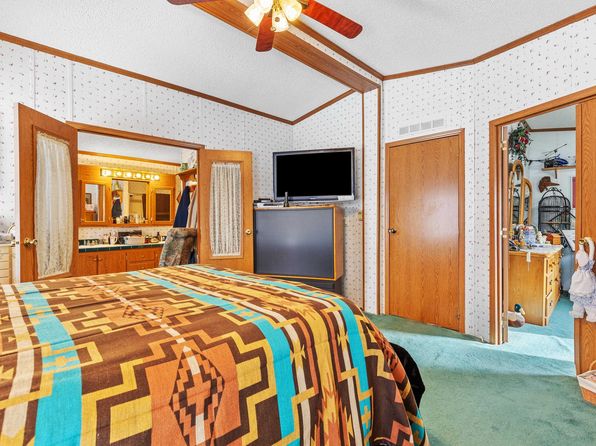 rapid-city-south-dakota-117827752 picture