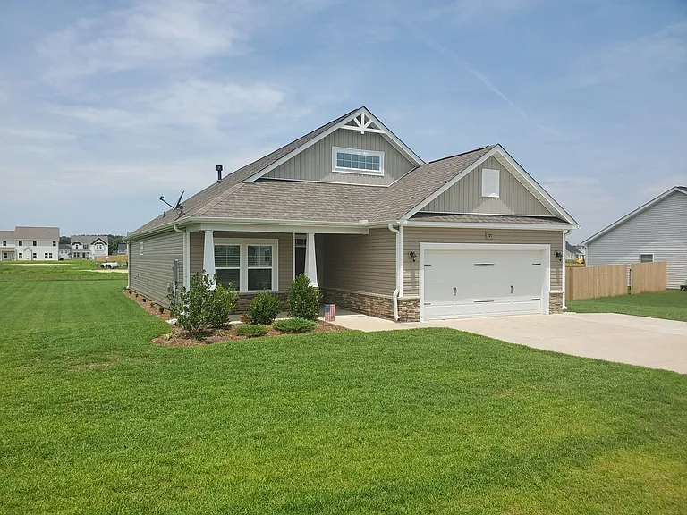 205 Korbel Dr — Photo 21