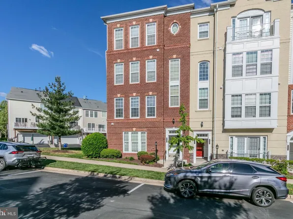14501 Barkham Dr, Woodbridge, VA 22191